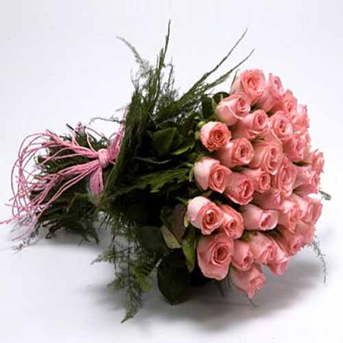 30 Pink Roses Bunch