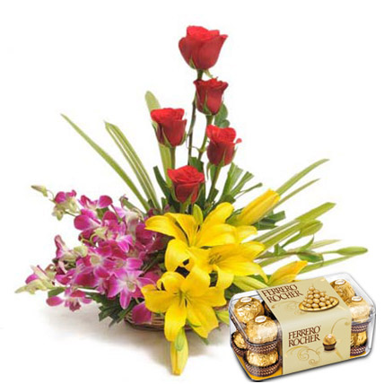 Sweet Splendor Flowers with Chocolates Sweet Splendor Flowers with Chocolates