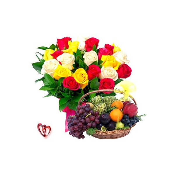 Love Roses With Fresh Fruits