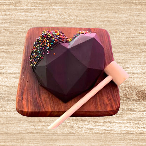 Choco Love Pinata Cake Choco Love Pinata Cake