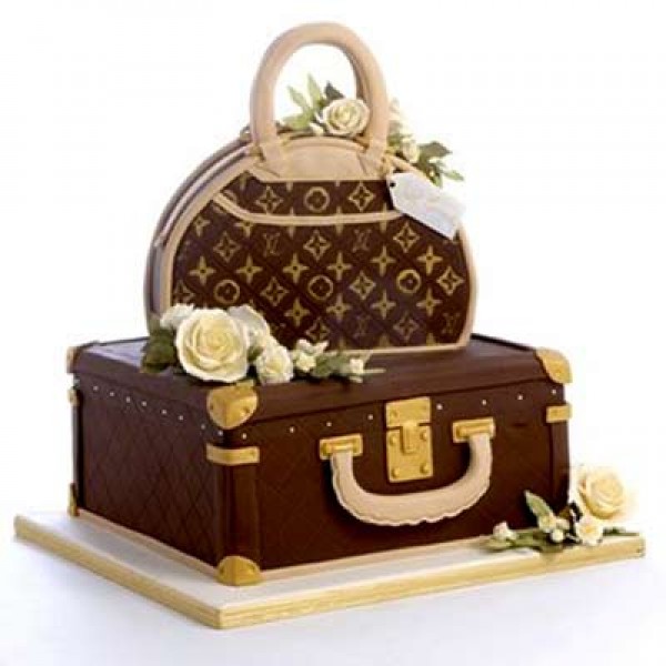 Showy LV Bag Cake 3.5kg Showy LV Bag Cake 3.5kg